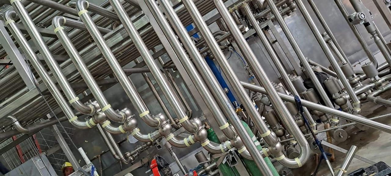 Stainless steel process line installations