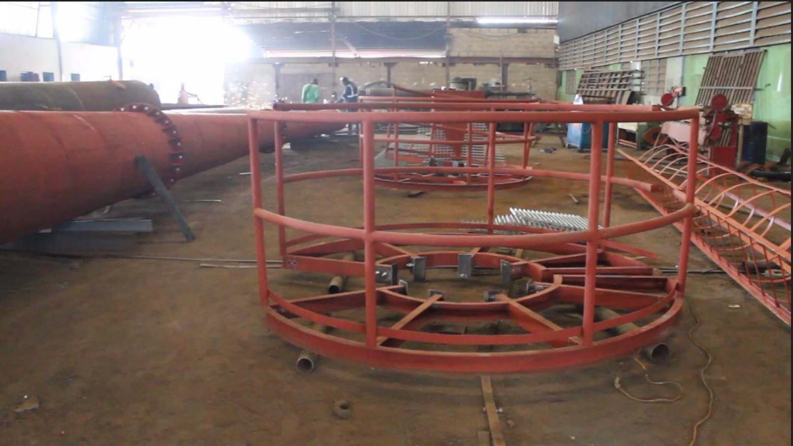 Fabrication at the Maven workshop, photograph 3
